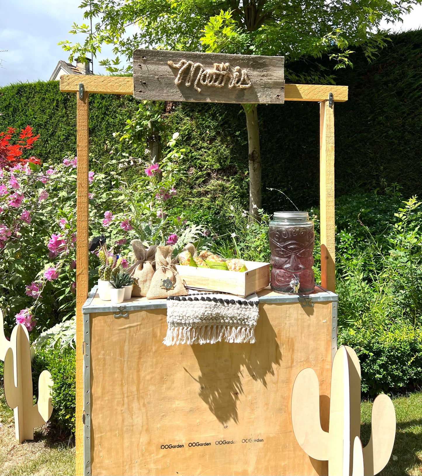 bar-cow-boy-anniversaire enfant-fontaine à jus-cactus-bois