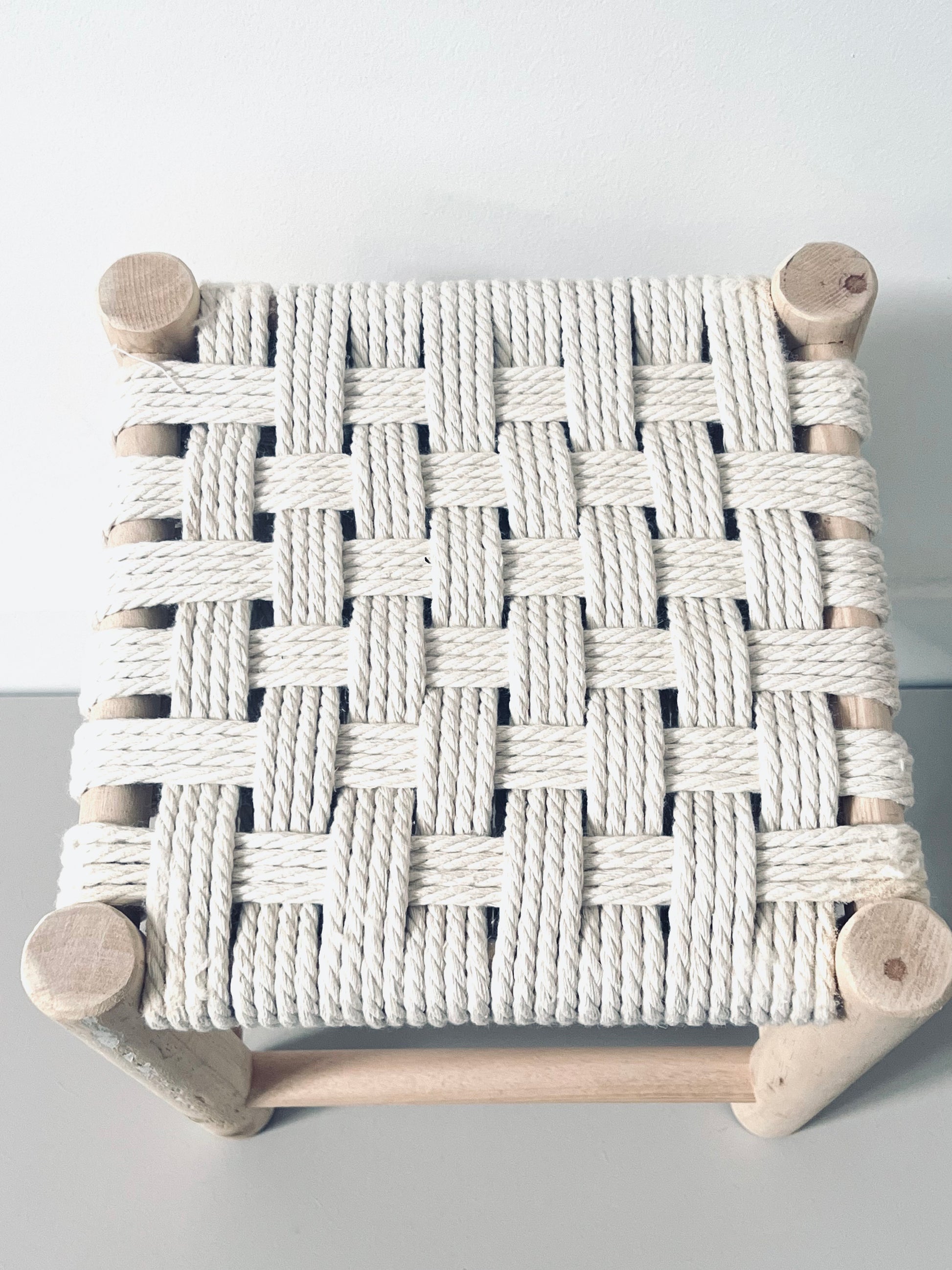 chaise-enfants-macramé-bois-croisé-atmosphera