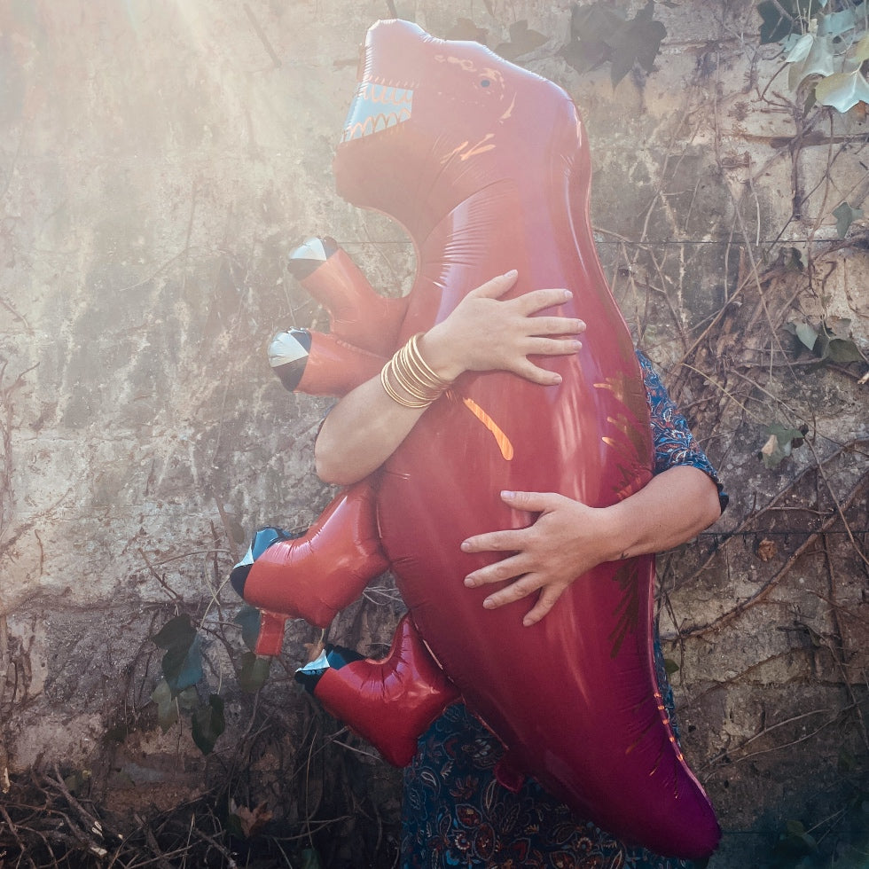 Ballon dinosaure rouge-anniversaire garçon-thème préhistoire-nature-sauvage